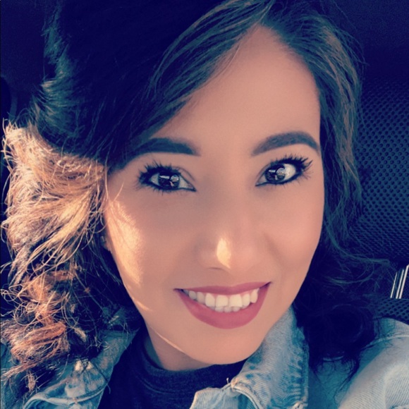 Meet your Posher, Nancy - Picture 1 of 1